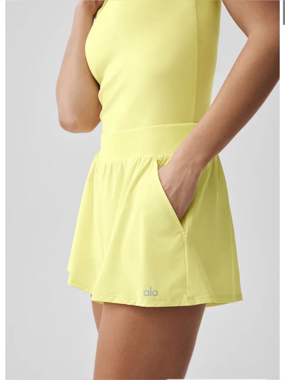 ALMOST GONE Alo yoga breezy short sunshine